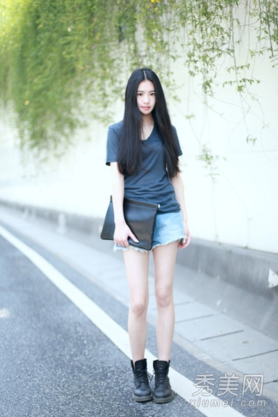 T恤搭配长裤or<em>短裤</em> <em>夏季</em>流行穿法 - 百科教程网