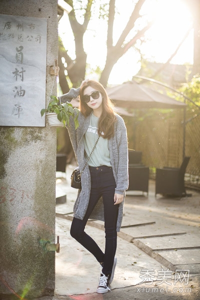 <em>长款毛衣外套怎么搭配</em> 8身look学起来 - 百科教