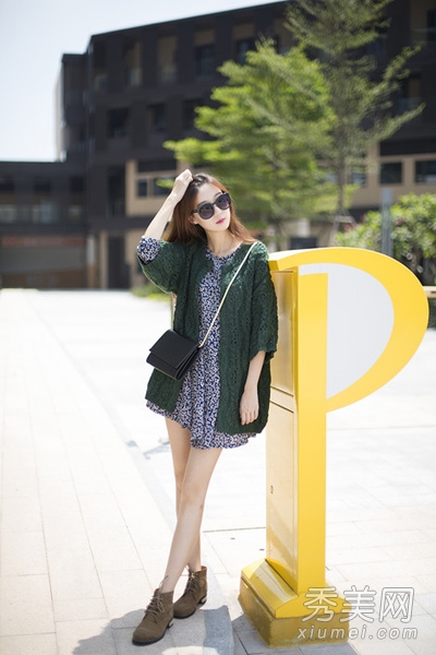 学高圆圆<em>穿毛衣</em>外套 8种搭配复古迷人 - 百科教