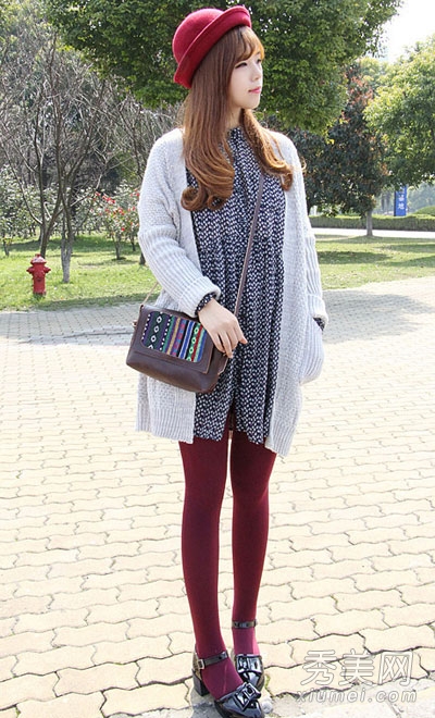 针织开衫+连衣裙+小帽子 春季出游美搭 - 百科