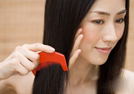 <em>梳头</em>养生,一梳解<em>多</em>病 - 百科教程网_经验分享平