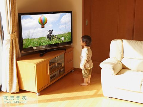 学龄前儿童应该怎么正确看电视 - 百科教程网_