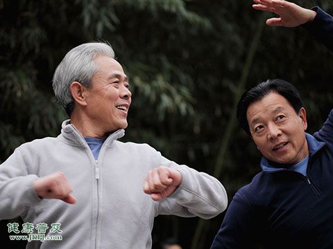 老年人秋季保健注意事项 - 百科教程网_经验分