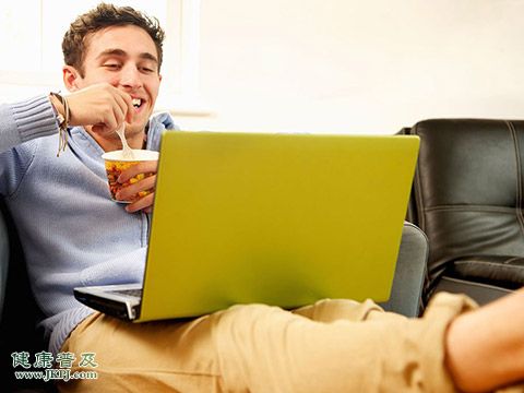 网络成瘾之后心理危害的哪些 - 百科教程网_经