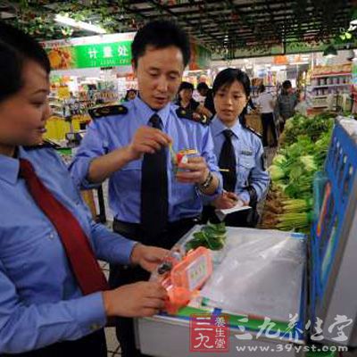 陕西食安风险排查 采购食品原料不登记居首位