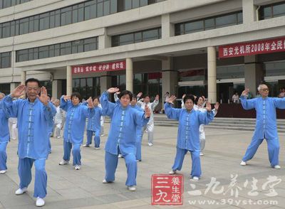 分类导航 生活百科 养生保健 健康常识 ></p></a> 什么是八段锦 八段锦的正确