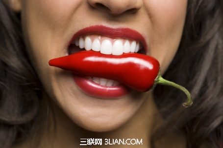 嘴角起泡图片_嘴角起泡怎么办