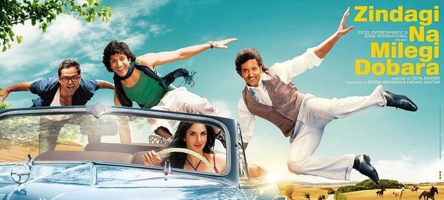 疯狂地扑向她们_《人生不再重来》:一次疯狂的