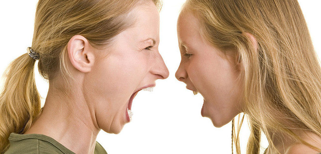 想要孩子听话?别再对他们大呼小叫了! - 百科教