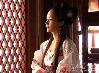 建立了中国古代第一个也是惟一一个“男后宫图片