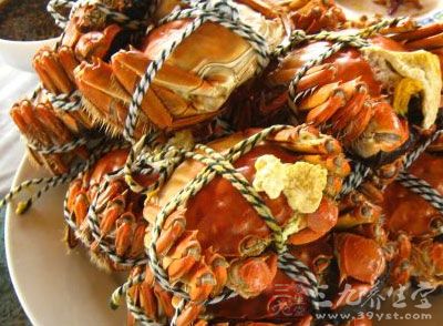 香港6民众进食同一网店购买的酱蟹疑中毒 - 百