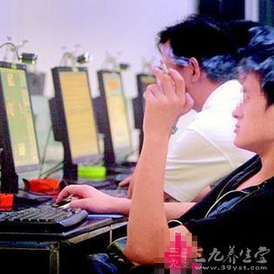 世界无烟日 环保小义工发起禁烟倡议 - 百科教