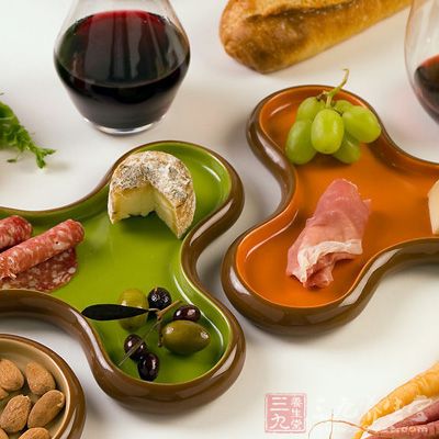 如节食者,饮食挑剔着,严格素食着,孕妇,和老年