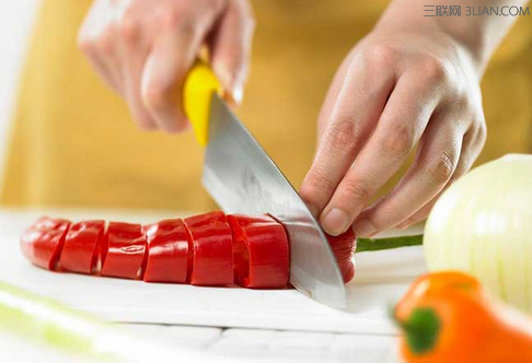切辣椒辣手该怎么办 - 百科教程网_经验分享平
