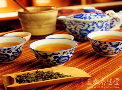 中医养生茶 夏季多喝两种茶养心安神 - 百科教