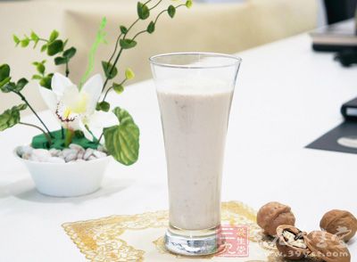 喝牛奶的禁忌肝硬化喝牛奶如何v牛奶茴香苗图片