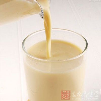 蛋白粉什么时候吃最好 教你吃蛋白粉 - 百科教