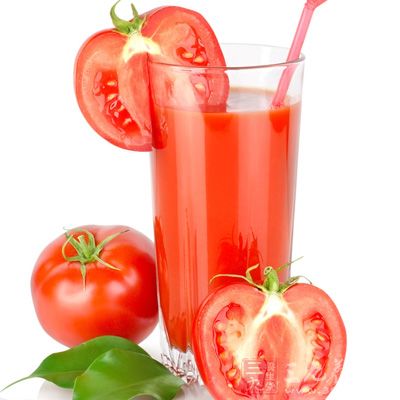 每天喝一杯西红柿汁或常用西红柿,对防止祛斑