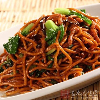 火腿炒面 火腿炒面这样炒更好吃 - 百科教程网