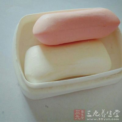 <em>内裤裆发黄</em>是<em>怎么</em>回事 正确认识内裤发黄 - 百