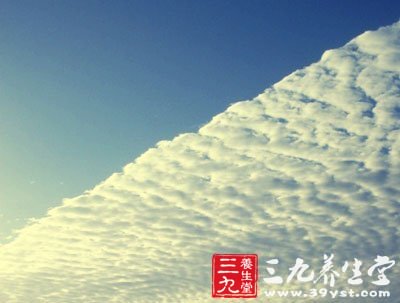 北京暴雨致1人死亡 暴雨天气如何避险自救 - 百