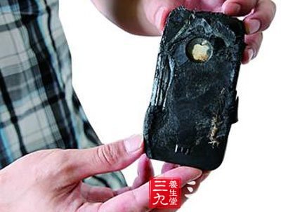 iPhone4半夜枕边爆炸 电池爆炸怎么办 - 百科教