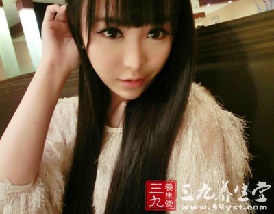 泼胶男 <em>食疗</em>法乌黑<em>头发</em>展现自信 - 百科教程网
