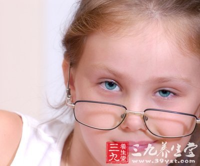 激光治疗近视有风险 部分患者术后视力下降 - 