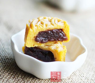 中秋养生 试试南瓜豆沙月饼 - 百科教程网_经验