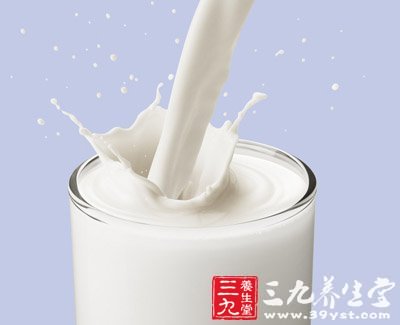 老酸奶还能喝吗 专家提醒要慎食 - 百科教程网