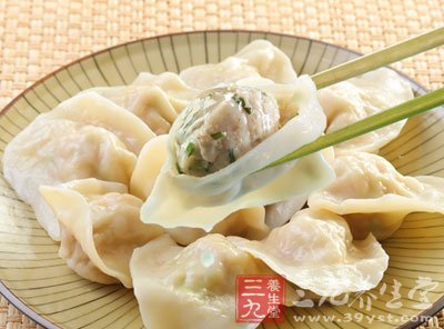 大葱中白萝卜也可用芹菜,洋葱等代替,如无价格可用韭菜代替.赤峰荞麦面配料图片