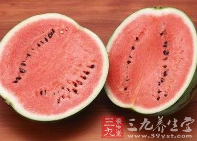 夏季吃西瓜男人美女格斗大速变与美女瘦身胖妞图片