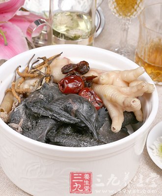 秋燥食疗来降火 <em>中医</em>养生教你七大食疗法 - 百