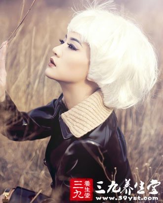 <em>白发</em>吃什么 3方强肾益气<em>治白发</em> - 百科教程网_