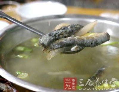 糯稻根煲泥鳅鱼