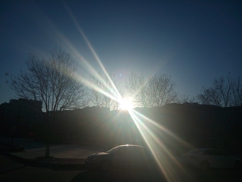 1698元买八核双3G 华为荣耀3X抢先首测 - 百科